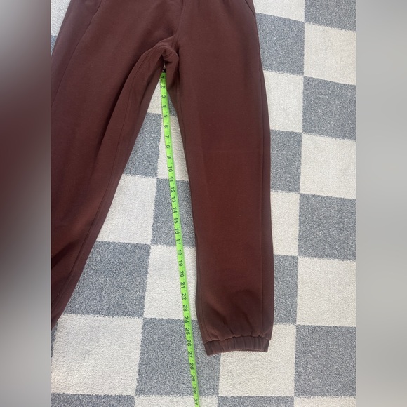 Women’s’ Brown Lululemon Joggers - Picture 10 of 12